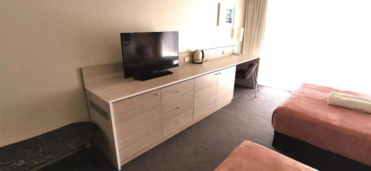 Studio 100 Meters From Beach At Surfers Paradise Hotel Gold Coast Zewnętrze zdjęcie