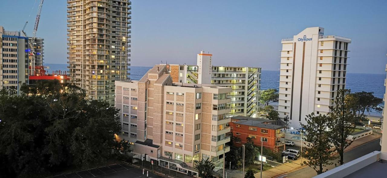 Studio 100 Meters From Beach At Surfers Paradise Hotel Gold Coast Zewnętrze zdjęcie