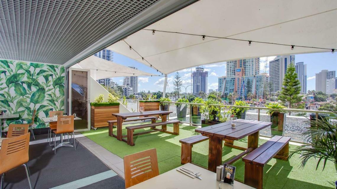 Studio 100 Meters From Beach At Surfers Paradise Hotel Gold Coast Zewnętrze zdjęcie